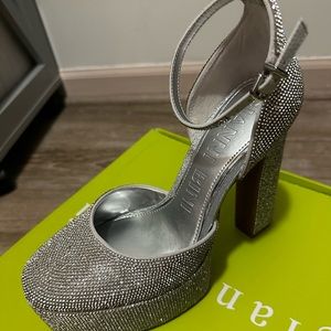 Women’s Rhinestone Sequin Platform Heel Size 7